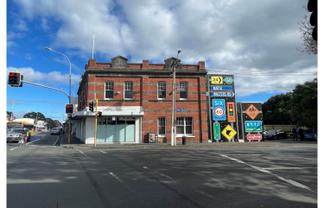 GROUND FLOOR OFFICE WITH PROFILE
