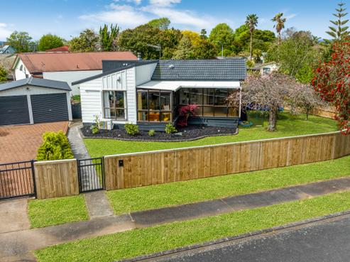 1 Oakmont Place, Wattle Downs