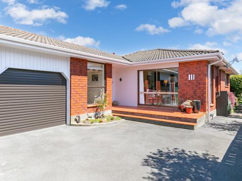 8B Beauchamp Street, Karori