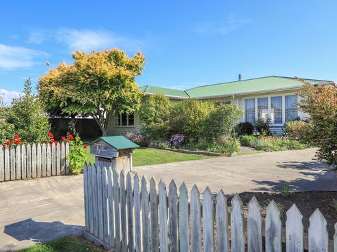 1014 Miro Street, Mahora