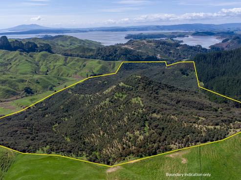 60 Whakapirau Road, Taharoa