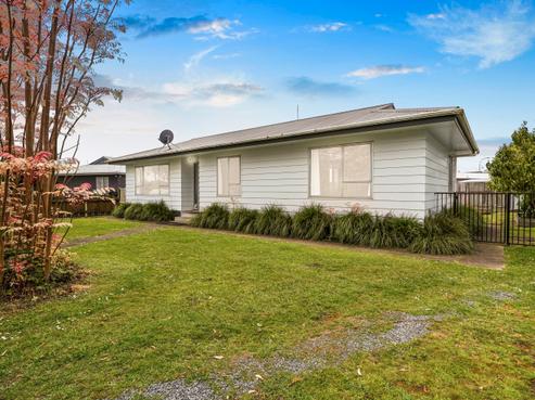 98 Coleridge Street, Leamington