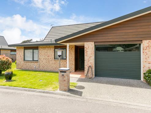 31/42 Main Road, Tawa