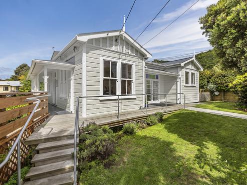 15 Seine Street, Island Bay