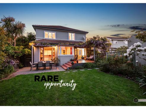 5 Marina Grove, Central Hutt
