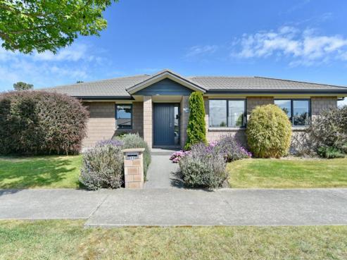 11 Blackadder Road, Pegasus