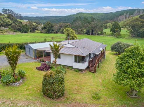 805 Russell Road, Whakapara