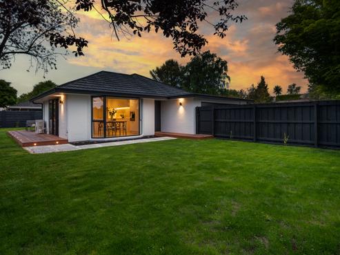 1/84 Memorial Avenue, Ilam