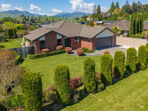 24 Pitfure Road, Wakefield