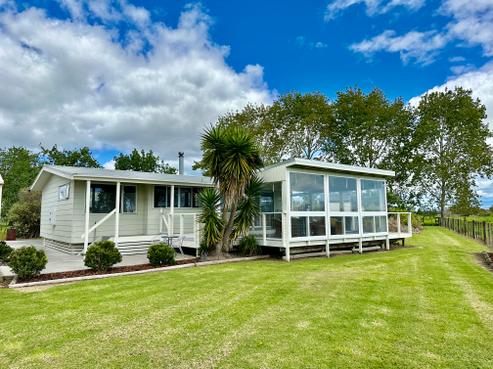 365 Kumi Road, Awanui