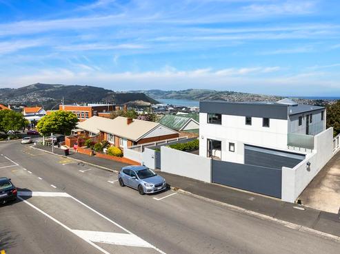 272 Highgate, Roslyn