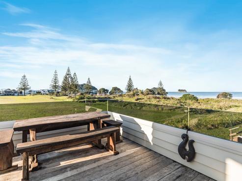 102B Hinemoa Street, Whangamata