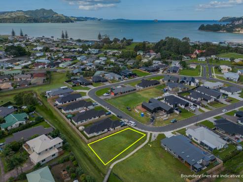 27 Palm Drive, Whitianga