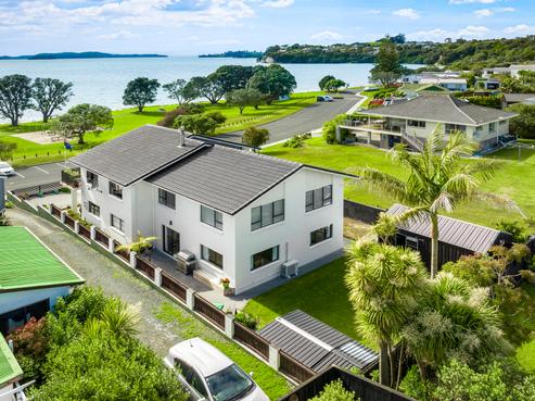 8 Sunrise Boulevard, Snells Beach