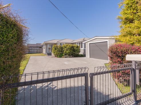 14A Warwick Crescent, Taradale