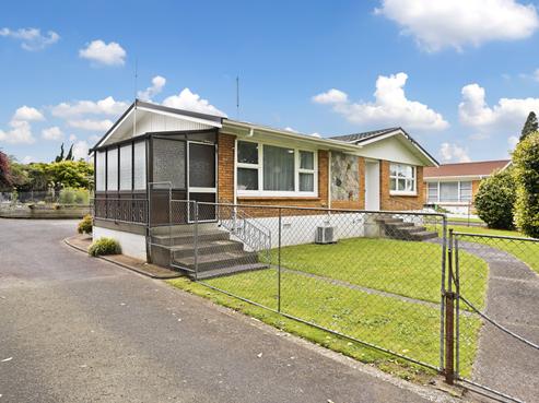 964A River Road, Queenwood
