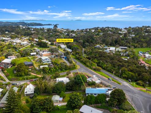 85 Ocean Road, Surfdale