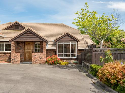 12 Honey-tye Way, Stoke