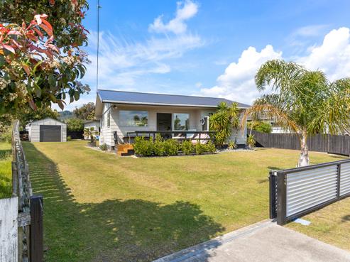 304 Linton Crescent, Whangamata
