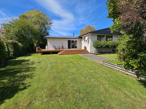 9 Wratten Road, Owaka