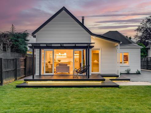 10 Weston Road, Saint Albans