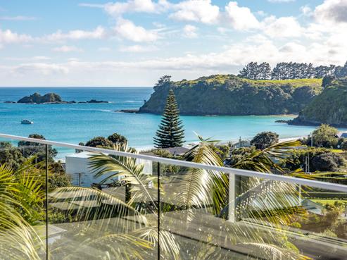 31 Miro Road, Palm Beach