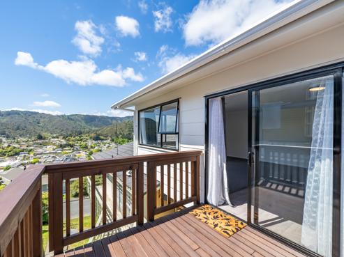 15A Gribble Grove, Stokes Valley