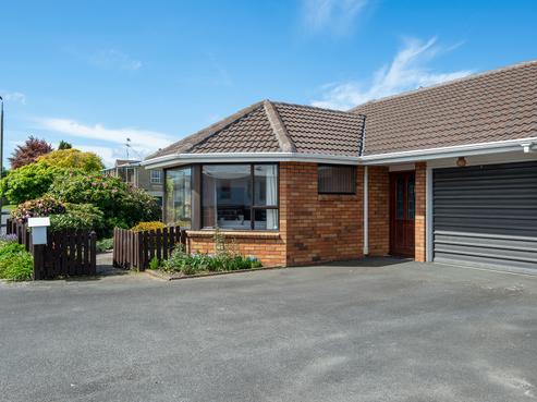 12A Cedar Crescent, Mosgiel