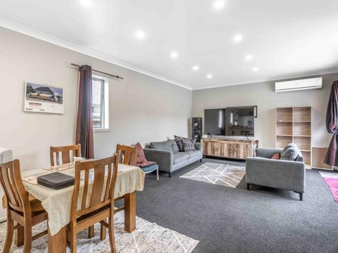 124 Newcastle Street, Windsor