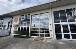 Newtown Warehouse/Office
