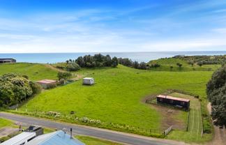 14 Pilot Road, Tongaporutu