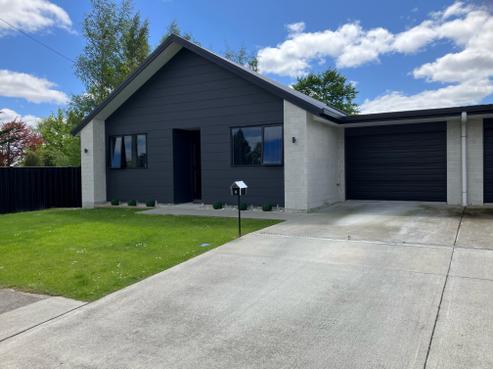 8 Moore Street, Milton