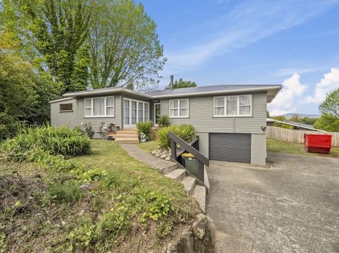 17 Michael Place, Mangakakahi