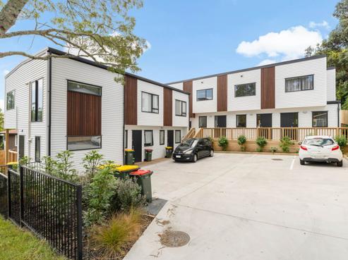 4/22 Takapu Street, Henderson