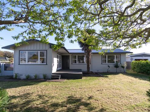 51 Devon Road, Springvale