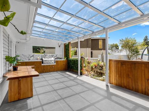 300A Wairau Road, Glenfield