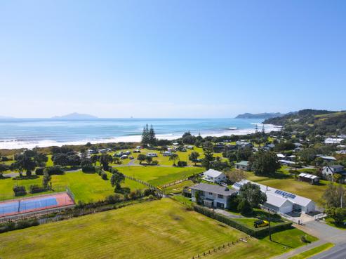 813 Cove Road, Waipu