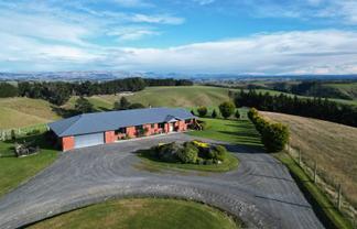 92 Cameron Road, Hillend