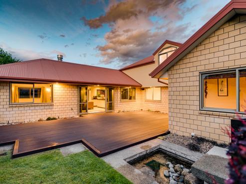 40 Woodhurst Drive, Casebrook