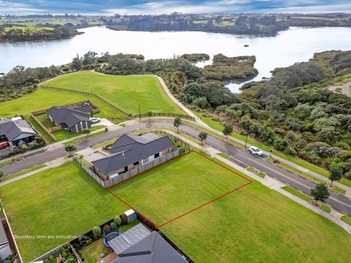35 Dame Nganeko Drive, Glenbrook