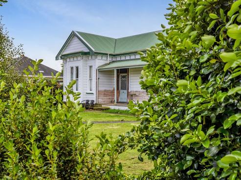 64 Conway Road, Eltham