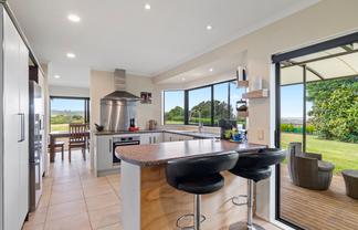 402D Awhitu Central Road, Waiuku