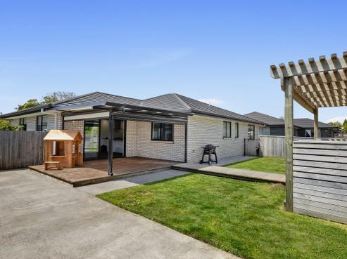 15 Dreaver Drive, Waitara