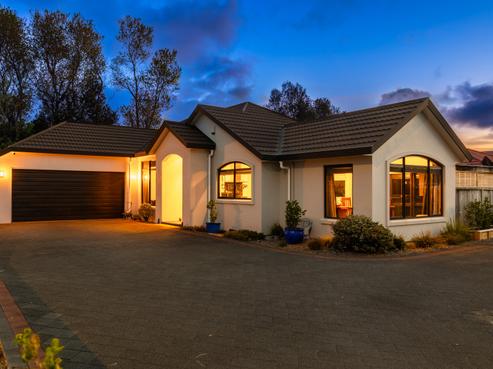 94 Weggery Drive, Waikanae Beach