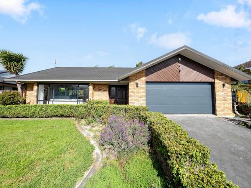 28 Summermist Drive, Northpark
