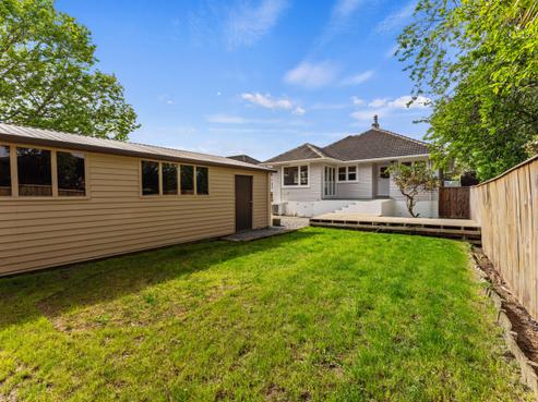 3 Ross Grove, Trentham