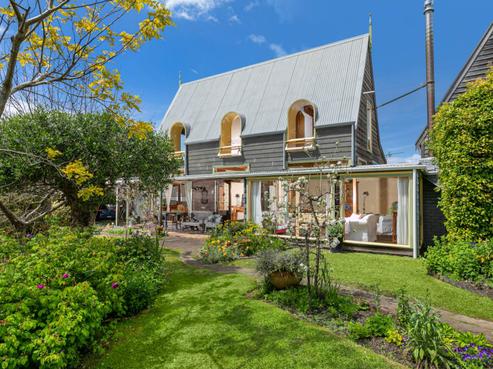 14 Austin Road, Greenhithe