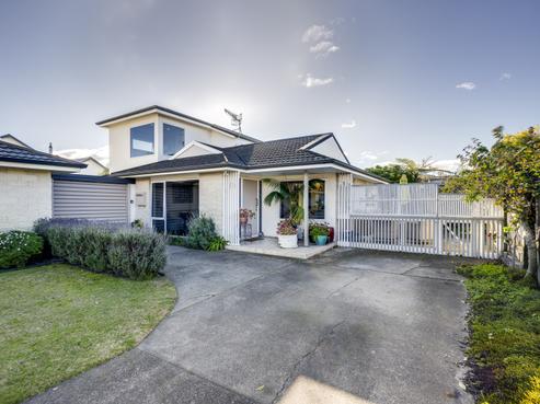 3/30 Meeanee Quay, Westshore