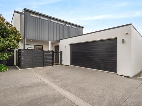 992A Colombo Street, Saint Albans