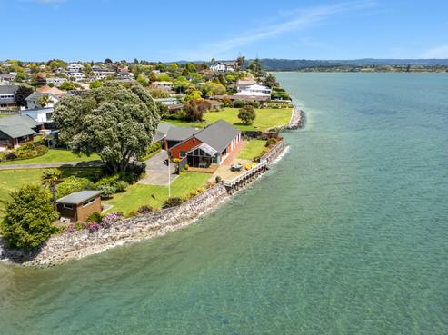 17 Kiriwai Place, Matua